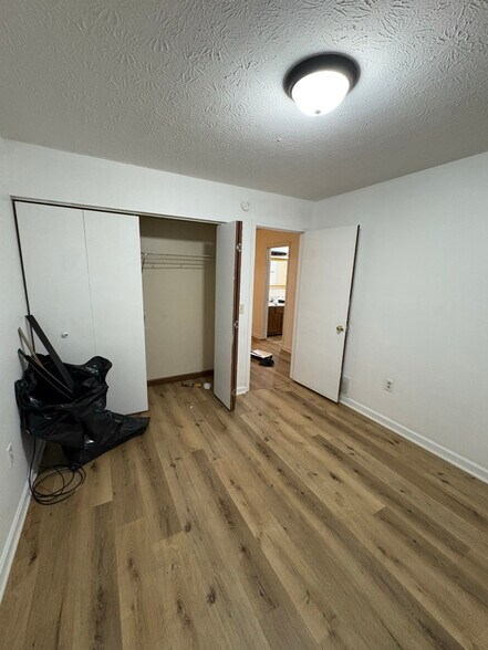 Building Photo - 304 S Keeneland Dr