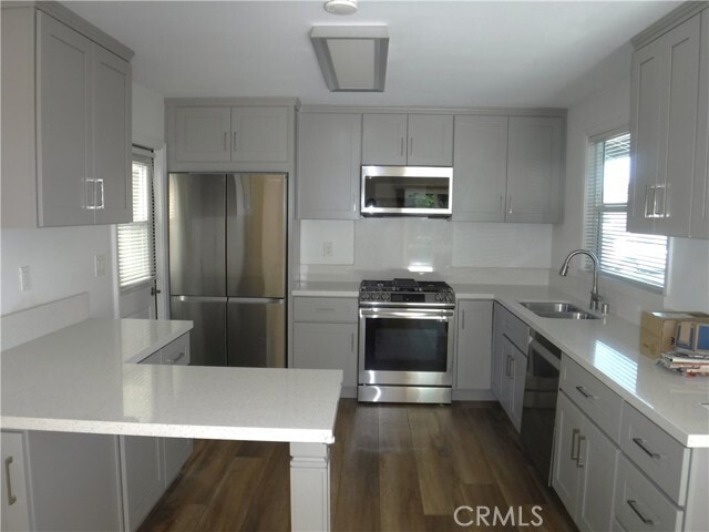 Building Photo - 8042 Taylor Dr