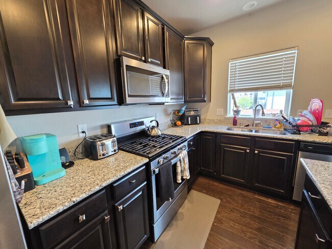 Building Photo - Fully Finished Corner-Lot Home with Mounta...