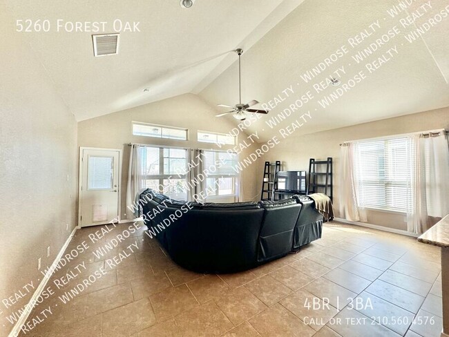 Building Photo - Spacious 4 Bedroom Home in Schertz!