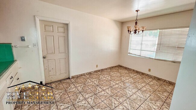 Building Photo - 4519 Gordon St