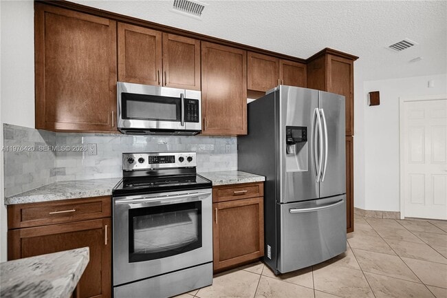 Building Photo - 5081 SW 119th Ave