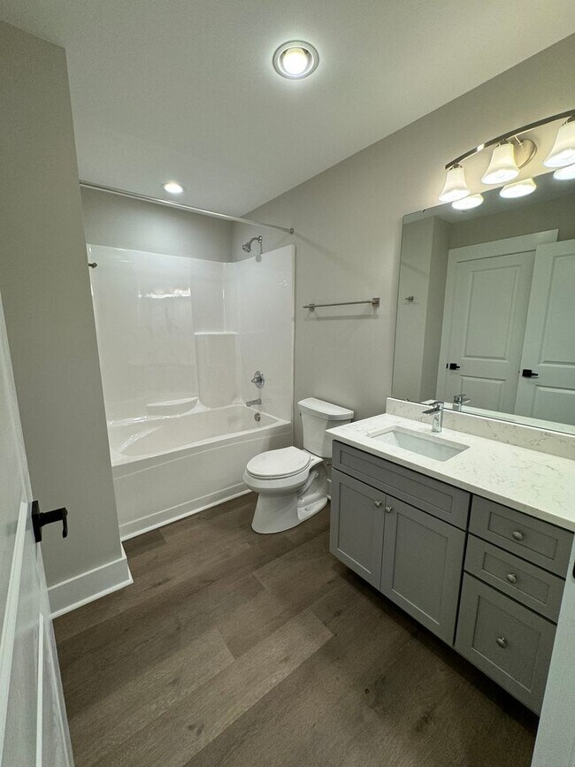 Building Photo - 125 Brawley Villas Place