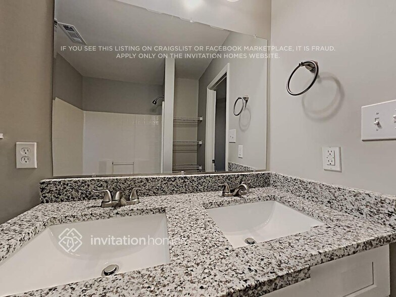 Building Photo - 9821 Stephen Thompson Ln