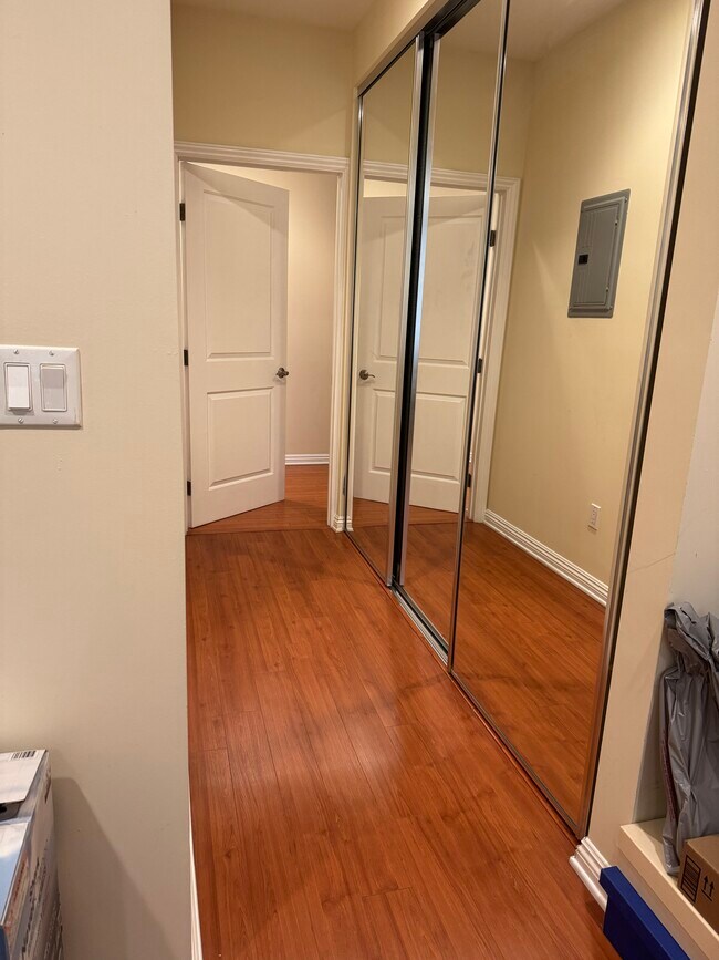 Building Photo - 1845 Beloit Ave