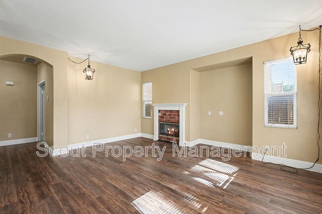 Building Photo - 30783 Medinah Way