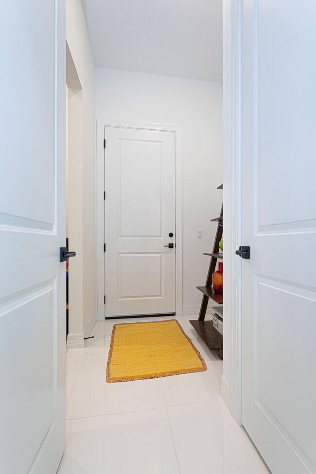 Building Photo - 10815 Stellar Cir