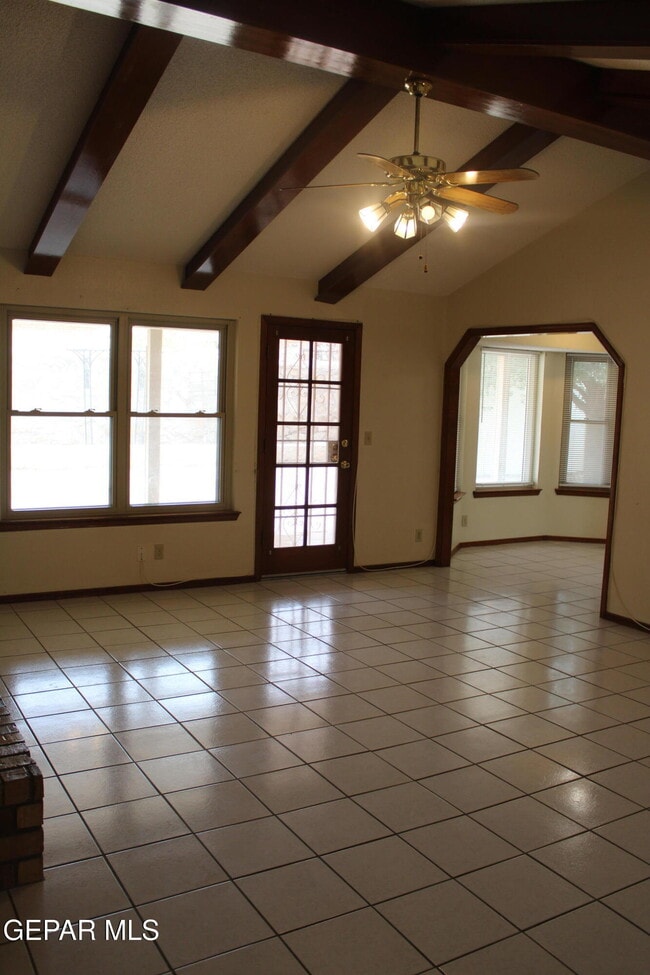 Building Photo - 11550 James Grant Dr