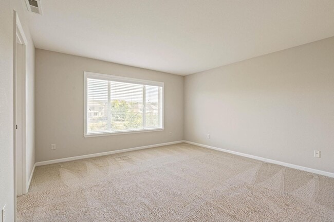 Building Photo - Spacious 4-bdrm/3-bath in North Bethany—Ga...