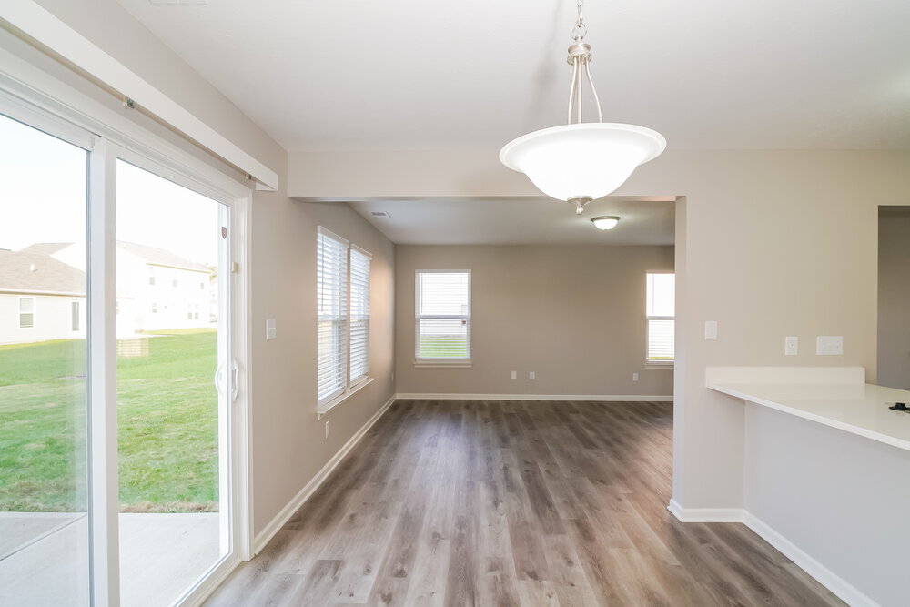 Building Photo - 8024 Bach Dr