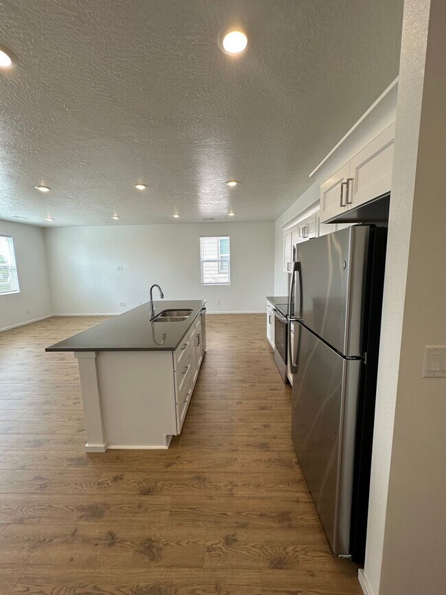 Building Photo - 5276 E Antares Ln