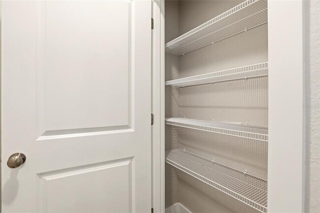 Building Photo - 870 Columbia St