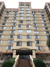 Building Photo - 2 Bedroom 2 Bathroom Unit @ Park Circle