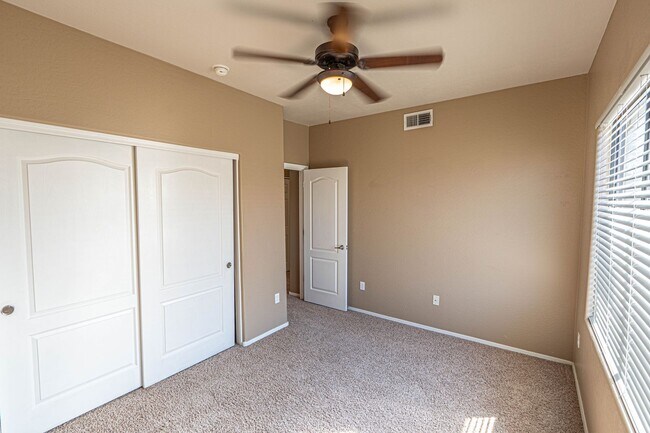 Building Photo - 3-Bed, 2-Bath Condo with Stunning Lake Views!