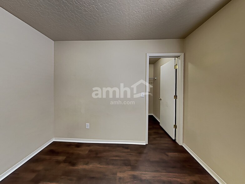 Building Photo - 7309 S Headsail Ave