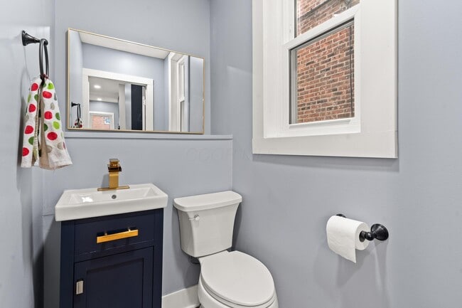 Building Photo - 640 Neil Ave