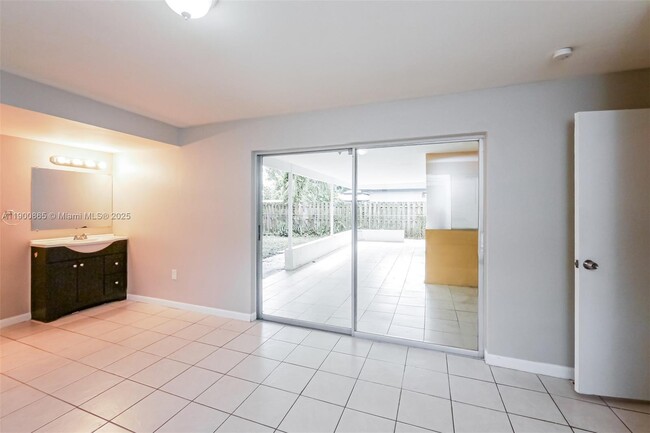 Building Photo - 2440 NW 68th Ave