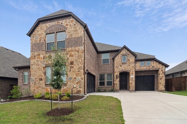 Building Photo - 1702 Veneto Dr