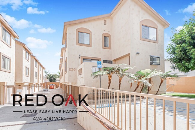 Building Photo - 1250 W Gardena Blvd