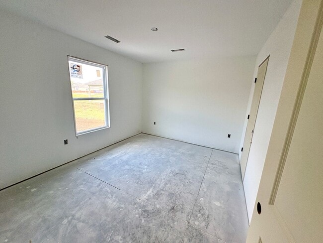 Building Photo - Newly Built 3 Bedroom Duplex in Irvine Acres!