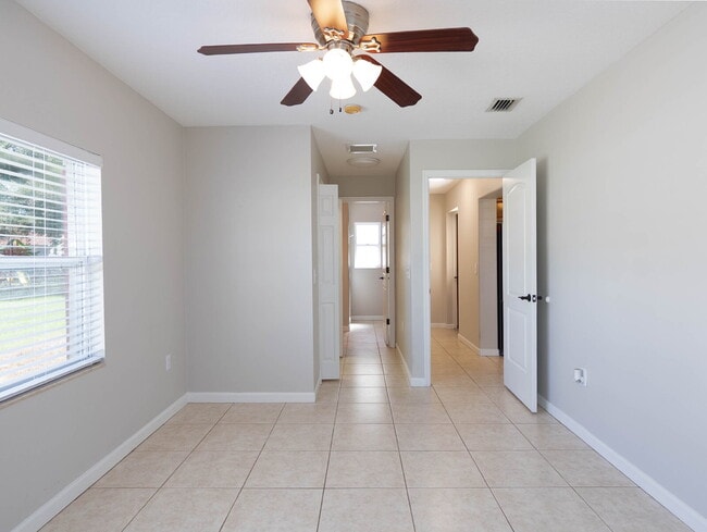 Building Photo - RENT THIS HOME WITH ZERO DEPOSIT MOVE IN: Beautiful Completely Updated 3 Bed / 2 Bath Home in Sou...