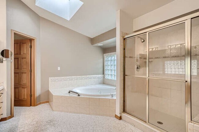 Building Photo - Beautiful Cherry Creek Home- Great Location! Low maintenance yard! Flexible Move In Date