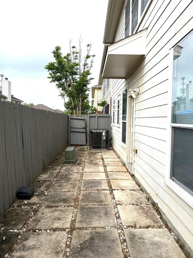 Building Photo - 13119 S Bellaire Estates Dr