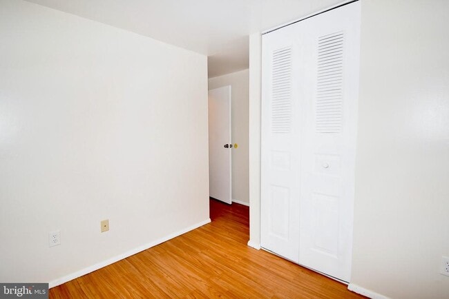 Building Photo - 1730 Heather Ln
