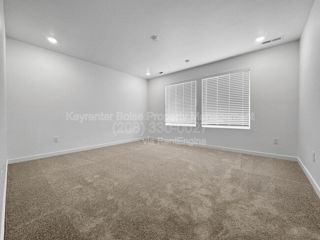 Building Photo - 4120 W Perspective St