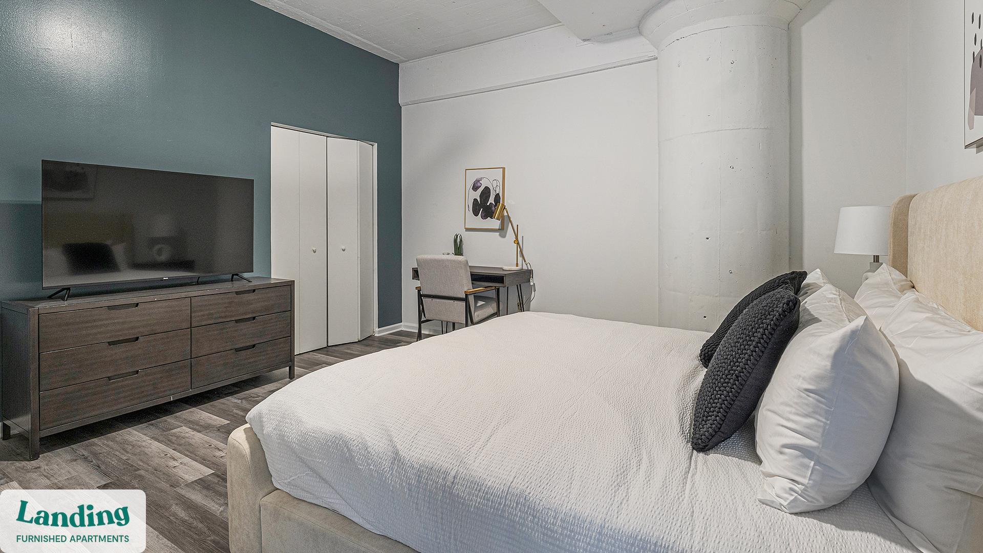 Building Photo - 222 E Saratoga St