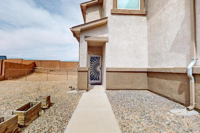 Building Photo - 221 Landing Trail