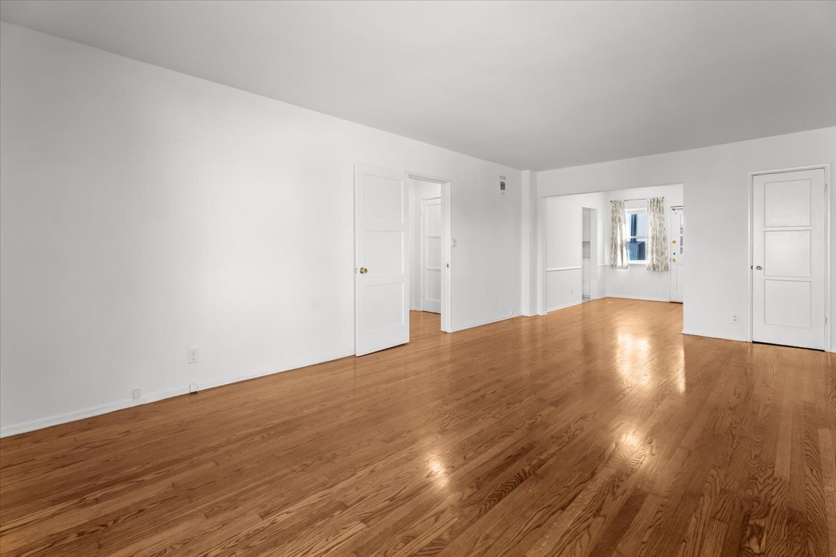 Building Photo - 1518 Yale St