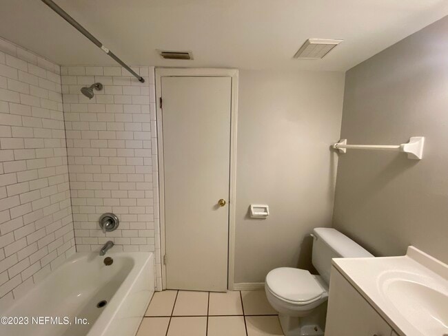 Building Photo - 469 Crabapple Ct