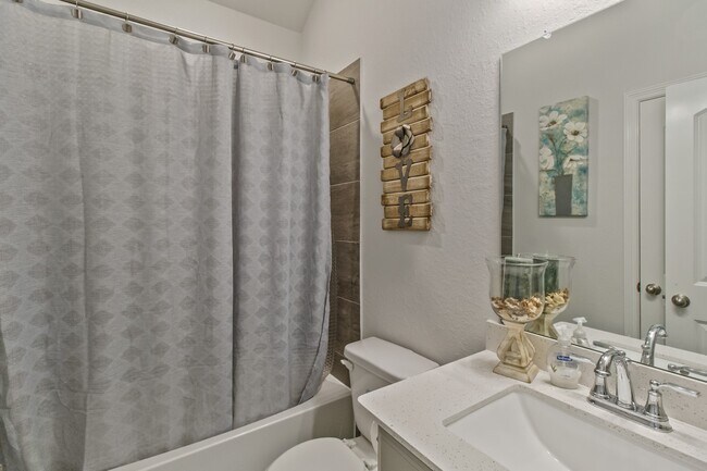Building Photo - 8735 Morris Wds Dr