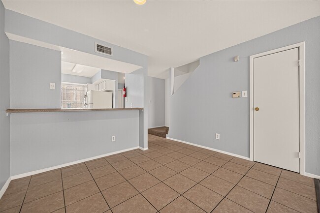Building Photo - 12656 Windsor Village Dr