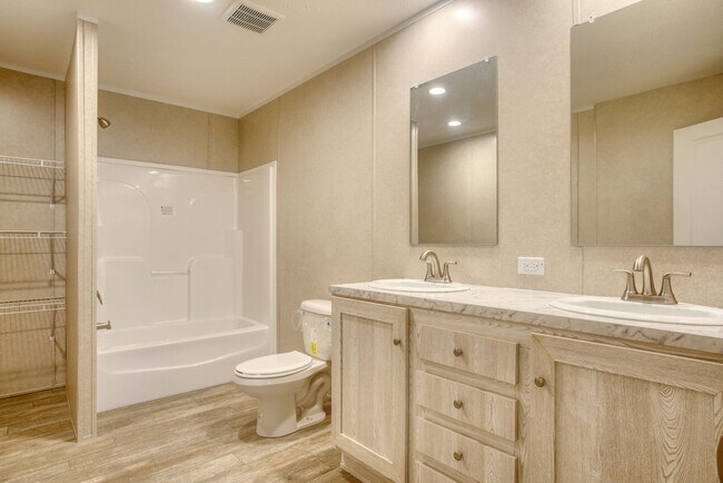 Building Photo - 1118 Old Tar Landing Rd