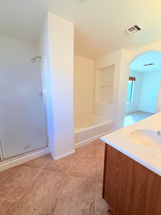 Building Photo - 11793 W Barley Dr