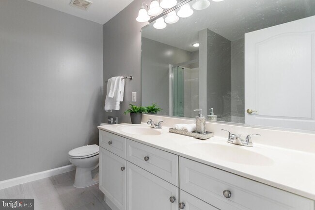 Building Photo - 7708 Haynes Point Way