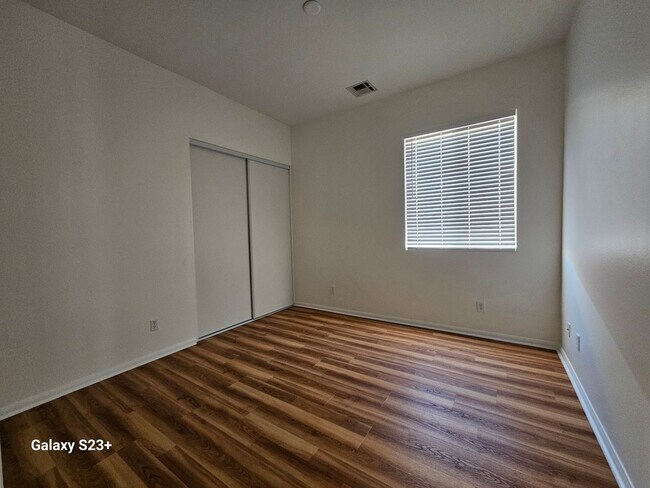 Building Photo - 13337 Calle Amapola