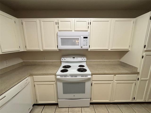 Building Photo - 2514 Livingston Ln