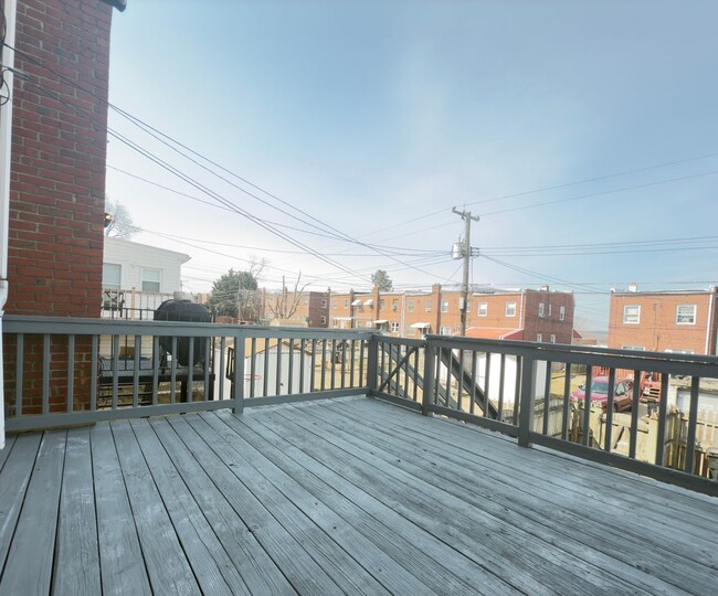 Building Photo - Two-Bedroom home in Baltimore