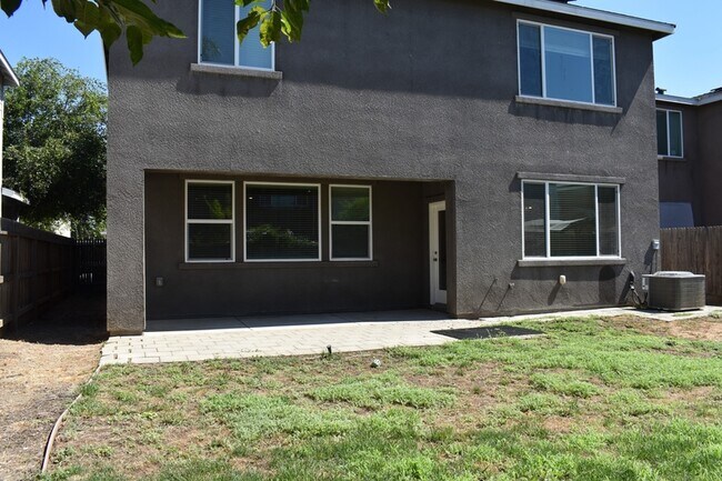 Building Photo - 2382 Explorador Dr