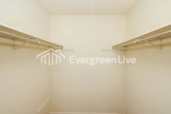 Building Photo - 7523 Mt Hood