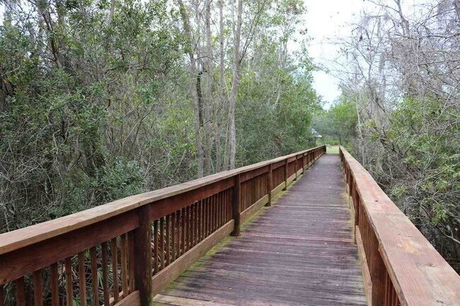 Building Photo - 667 La Mancha Dr
