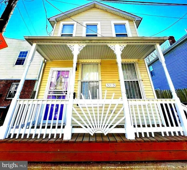 Primary Photo - 5325 Gay St NE