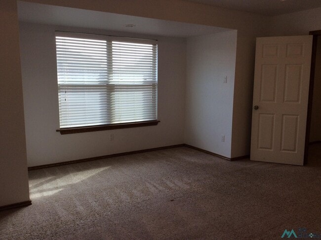 Building Photo - 1705 Tiffani Ln