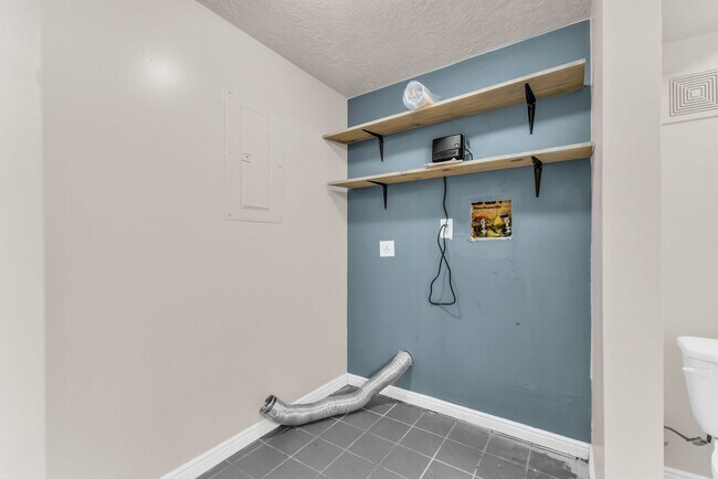 Building Photo - 126 S 300 W