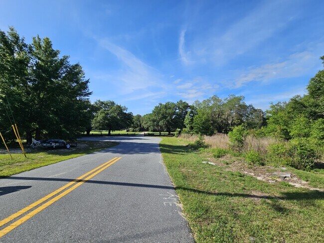 Building Photo - 16 Larch Course Terrace
