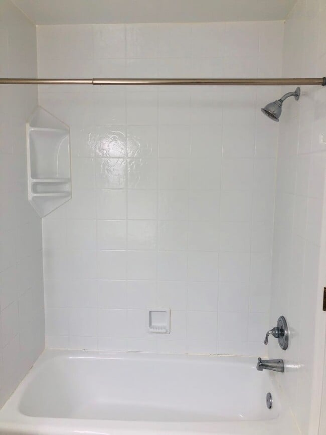 Building Photo - Pet-Friendly 2BR/2BA TH in Summer Hill – Multi-Year Lease, Henrico