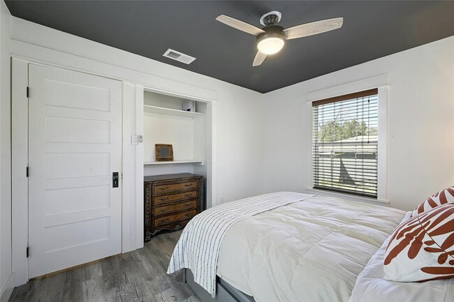 Building Photo - 2627 Geronimo Trail